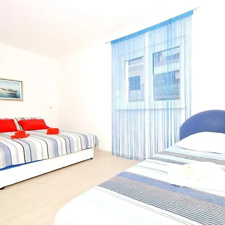 Διαμέρισμα With 3 Bedrooms In Stobrec, With Furnished Balcony And Wifi - 300 M From The Beach Σπλιτ